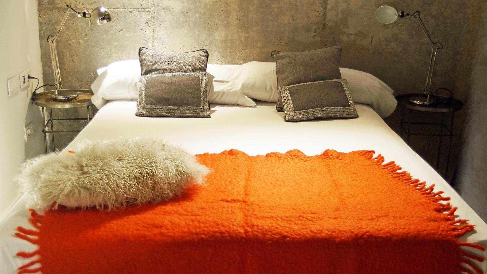 My Space Emirates - Fully Equipped Apartments Near The Beach With Shared Pool Barcelona Habitación foto